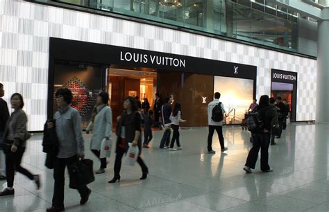 louis vuitton incheon airport price|louis vuitton lotte incheon.